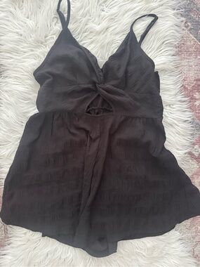 SHEIN Black Textured Waistband Top